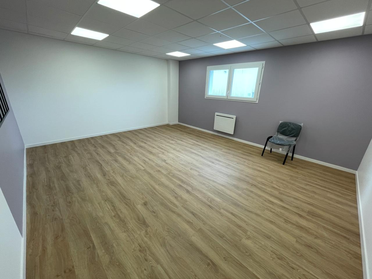 Local d'activité Liffré 299m² Location local d'activité Liffré Ille-et-Vilaine OLACT2426503 2